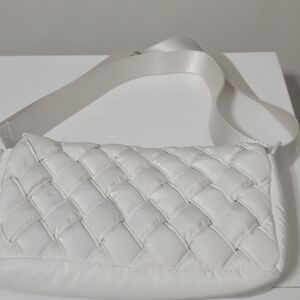 Elegant White Quilted Shoulder Bag